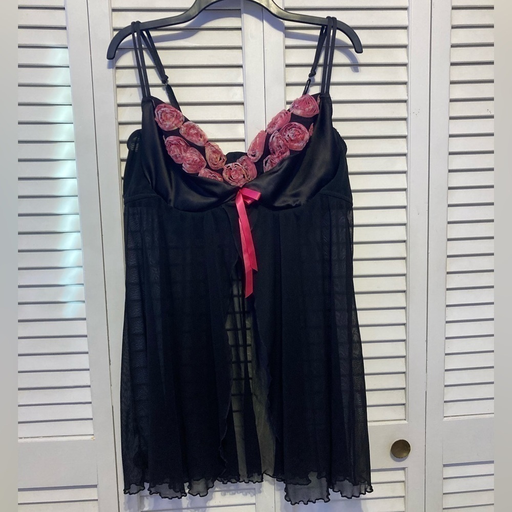 Cacique Black And Pink Raised Roses Babydoll Chemise Size 44DD